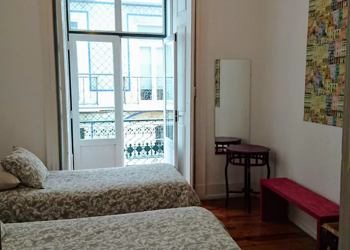 No Limit Alfama 2* Lisbona